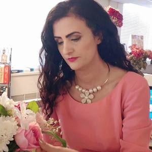 Meet your Posher, Breshna